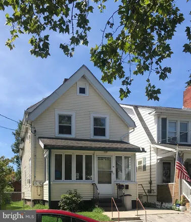 Buy this studio house on 35 Reeger Avenue in Hamilton Township, NJ 08610