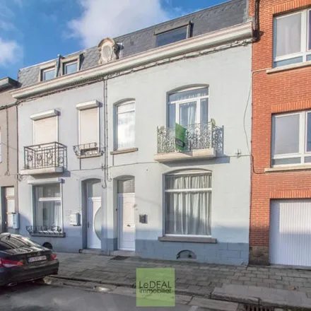 Image 2 - Chaussée de Charleroi 121, 6220 Fleurus, Belgium - Apartment for rent
