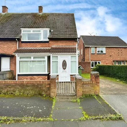 Rent this 3 bed house on Clovelly Road in Sunderland, SR5 3LW