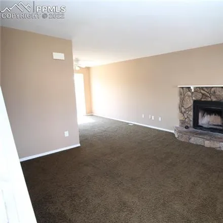 Image 3 - 3084 Starlight Circle, Colorado Springs, CO 80916, USA - Townhouse for sale