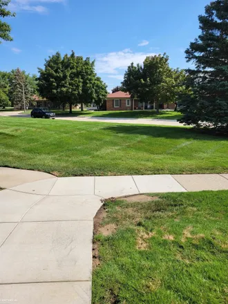 Image 6 - 14873 Melrose Court, Shelby Charter Township, MI 48315, USA - Condo for sale