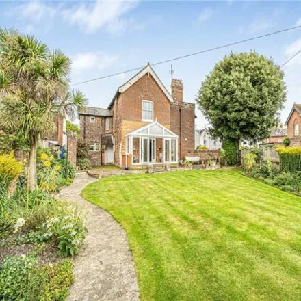 Image 7 - Lyndhurst Road, Chichester, PO19 7PE, United Kingdom - House for sale