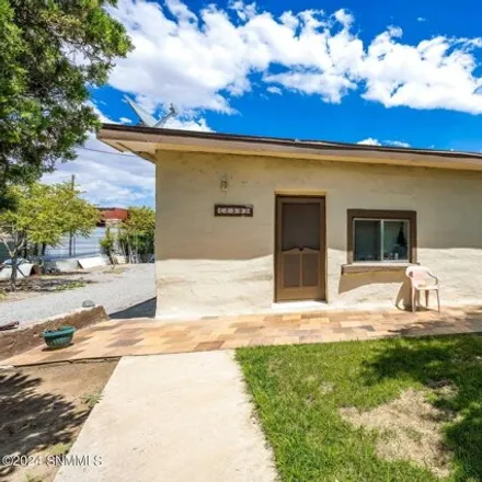 Buy this 3 bed house on 511 East Bowman Avenue in Las Cruces, NM 88001