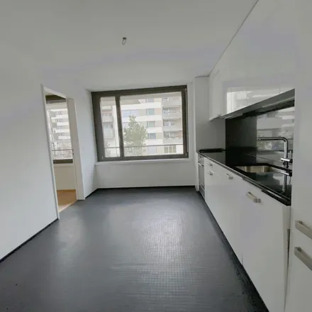 Image 7 - Heerenschürlistrasse 9, 8051 Zurich, Switzerland - Apartment for rent