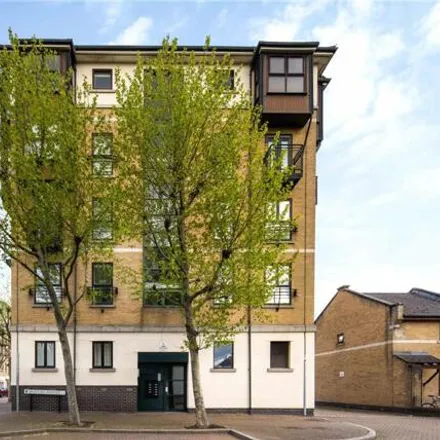 Image 7 - Stuart House, 1 Beaulieu Avenue, London, E16 1TS, United Kingdom - Apartment for sale