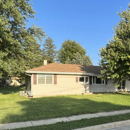 Buy this 3 bed house on South Main Street in Sandwich, IL 60548