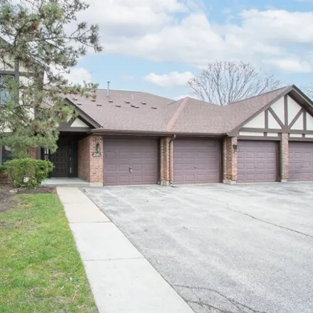 Buy this 2 bed condo on 1093 Creekside Court in Wheeling, IL 60090