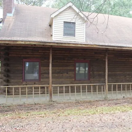 Rent this 3 bed house on Bentley Drive in Brandon, MS 39042