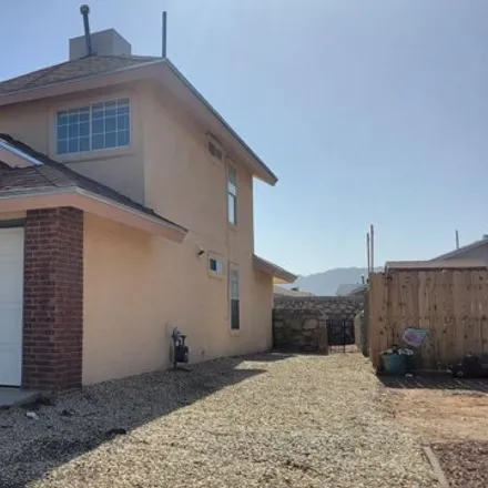 Image 2 - 11033 Wedge Lane, El Paso, TX 79934, USA - House for rent