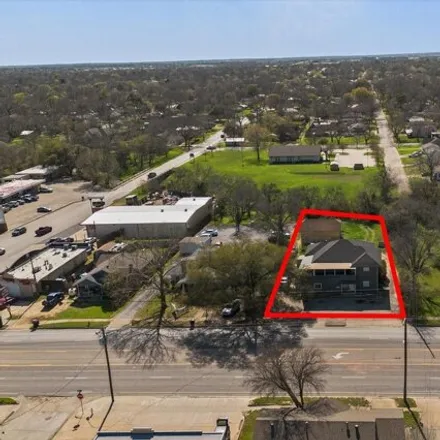 Image 6 - 1007 North Main Street, Cleburne, TX 76033, USA - House for sale
