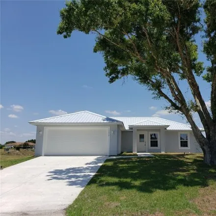 Buy this 3 bed house on 1496 Blue Heron Drive in Sebring, FL 33876