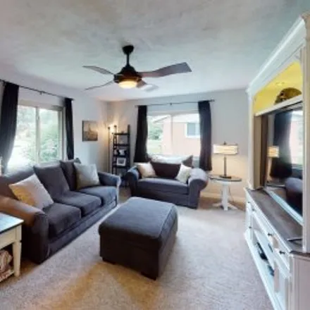 Buy this 3 bed apartment on 3033 Swigert Road in Oak Creek, Kettering