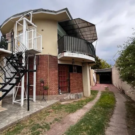 Buy this 3 bed house on Federico Serpa in Mayor Drummond, Luján de Cuyo