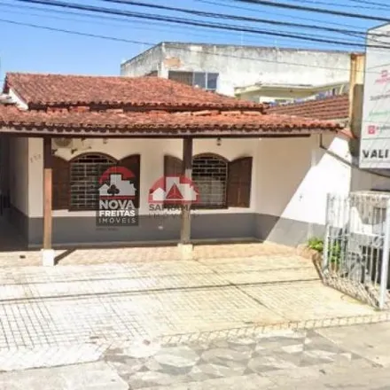 Rent this 8 bed house on Rua Luiz Passos Junior in Centro, Caraguatatuba - SP