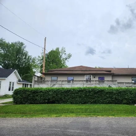 Buy this 6 bed house on unnamed road in Centralia, IL 62801