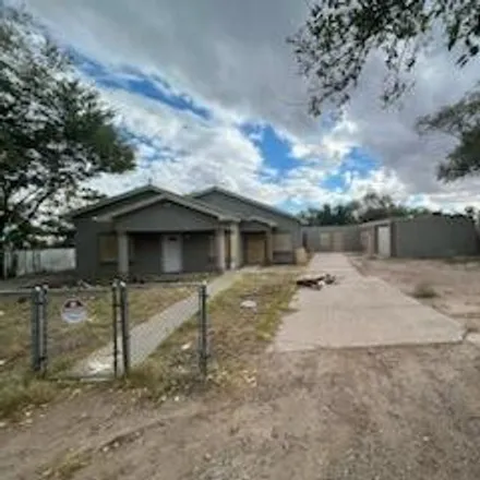 Image 6 - 1624 Barcelona Road Southwest, South Valley, NM 87105, USA - House for sale