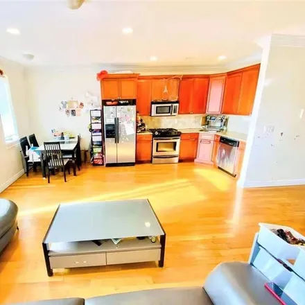 Image 5 - 188 Bay 17th Street, New York, NY 11214, USA - Condo for sale