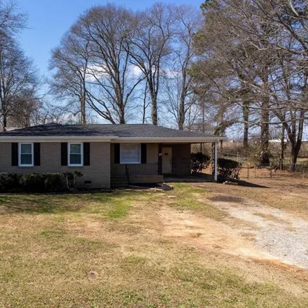 Buy this 3 bed house on 752 Woodmont Circle in Anderson County, SC 29624