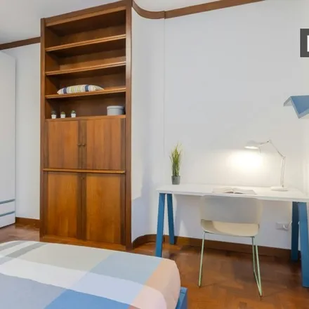 Rent this 5 bed room on Al 33 in Viale Fulvio Testi 33, 20125 Milan MI
