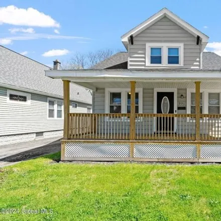 Buy this 4 bed house on 771 Curry Road in Rotterdam, NY 12306
