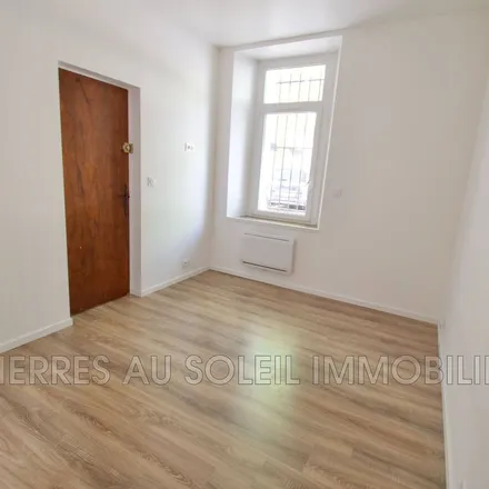 Image 6 - 39 Avenue Auguste Cot, 34600 Bédarieux, France - Apartment for rent