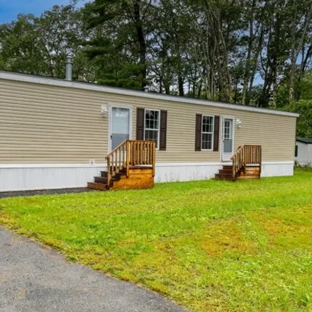 Buy this studio apartment on 2 Primrose Lane in Brunswick, ME 04011