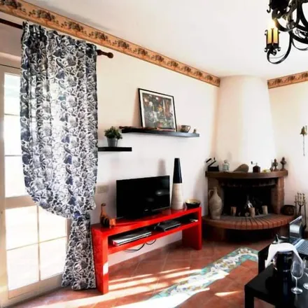 Rent this 4 bed house on 90015 Cefalù PA