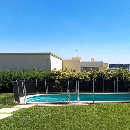 Rent this 3 bed house on 12 de Octubre in Partido del Pilar, Manuel Alberti