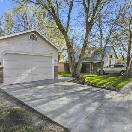 Image 3 - 108 Delaware Avenue, Nampa, ID 83651, USA - House for sale