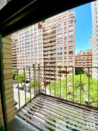 Image 9 - 512 E 79th St, Unit 6E - Apartment for rent
