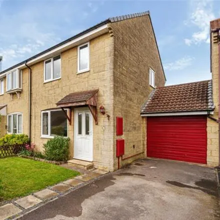 Buy this 3 bed duplex on 53 Stirling Close in Yate Rocks, BS37 5UJ