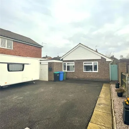 Buy this 3 bed house on Dunnett Road in Mansfield, NG19 6RE