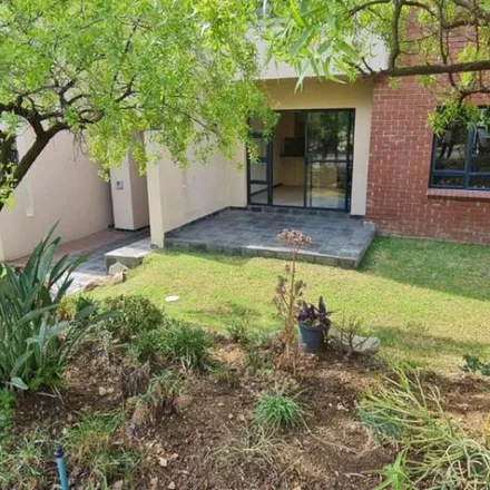 Image 5 - Black Eagle Street, Maroeladal, Randburg, 2055, South Africa - Apartment for rent
