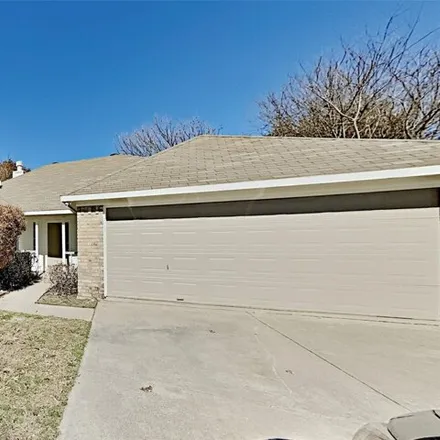 Rent this 3 bed house on 1306 Ridge Dr in Midlothian, Texas