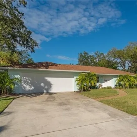 Rent this 3 bed house on 553 Buttonwood Drive in Longboat Key, Sarasota County