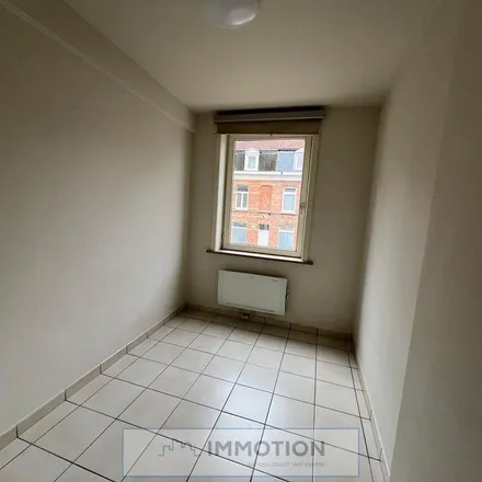 Rent this 1 bed apartment on Veldstraat 146 in 8500 Kortrijk, Belgium
