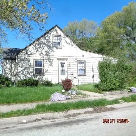 Buy this 3 bed house on 3301 Parkside Avenue in Rockford, IL 61101