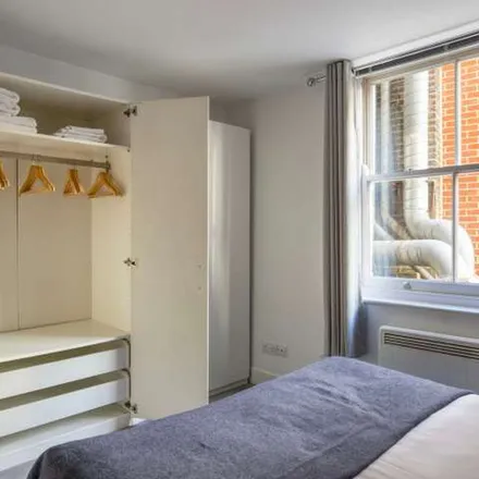 Image 2 - Skanska, 120 Aldersgate Street, Barbican, London, EC1A 4JQ, United Kingdom - Apartment for rent