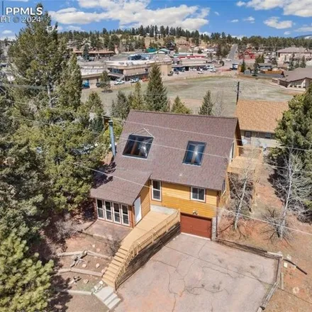 Image 2 - 410 Hillcrest Avenue, Woodland Park, CO 80863, USA - House for sale