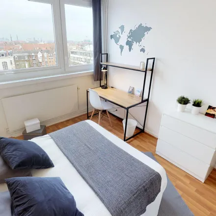 Rent this 5 bed room on Résidence Parc d'Isly in Rue Fulton, 59037 Lille