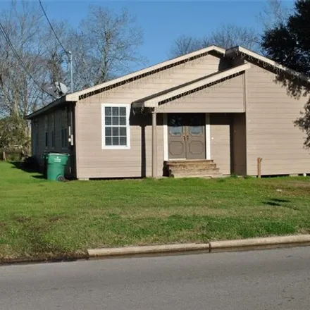 Image 1 - 430 Woodrow Street, Madisonville, TX 77864, USA - House for sale