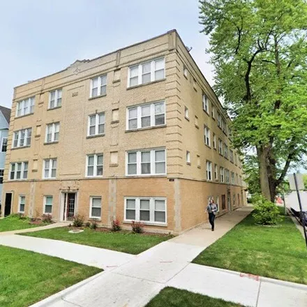 Rent this 2 bed condo on 3214-3224 West Berteau Avenue in Chicago, IL 60641