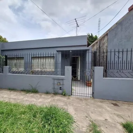 Image 2 - Calle 10, Barrio 12 de Octubre, 1880 Berazategui, Argentina - House for sale