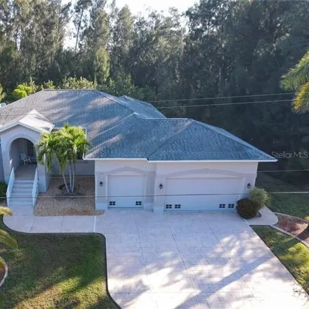 Rent this 3 bed house on 102 Spaniards Road in Rotonda-West, Charlotte County