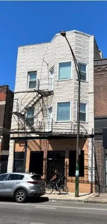 Rent this 2 bed condo on Dollar General in 2740 West Cermak Road, Chicago