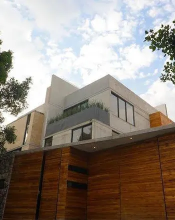 Buy this 3 bed house on Calle Magnolias in Colonia Lomas Hipódromo, 53950 Huizachal