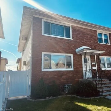 Rent this 3 bed house on 634 Devine Avenue in Elizabeth, NJ 07202