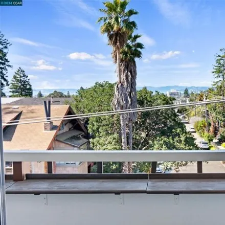 Image 9 - The Mark Twain Condominiums, 2601 College Avenue, Berkeley, CA 94705, USA - Condo for sale