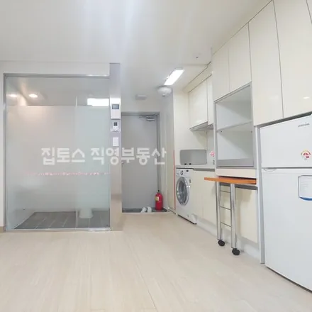 Image 7 - 서울특별시 마포구 서교동 352-21 - Apartment for rent