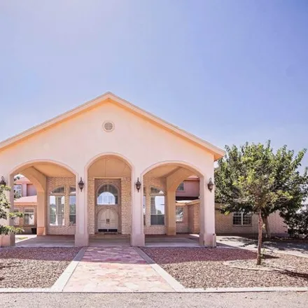 Image 2 - 224 Amparo Road, Chaparral, NM 88081, USA - House for sale